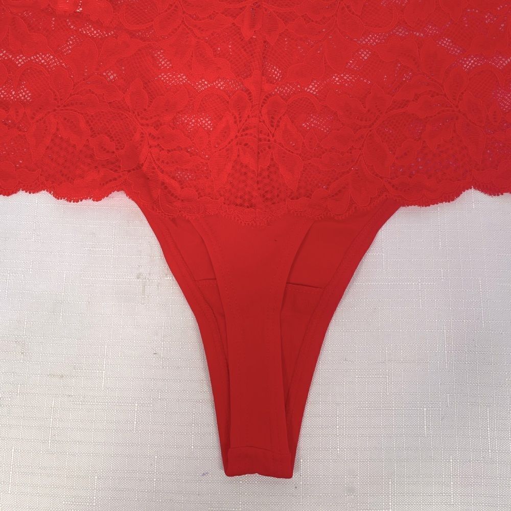 Ambrielle Vibrant Red Lace Thong Panties NEW - Picture 6 of 6